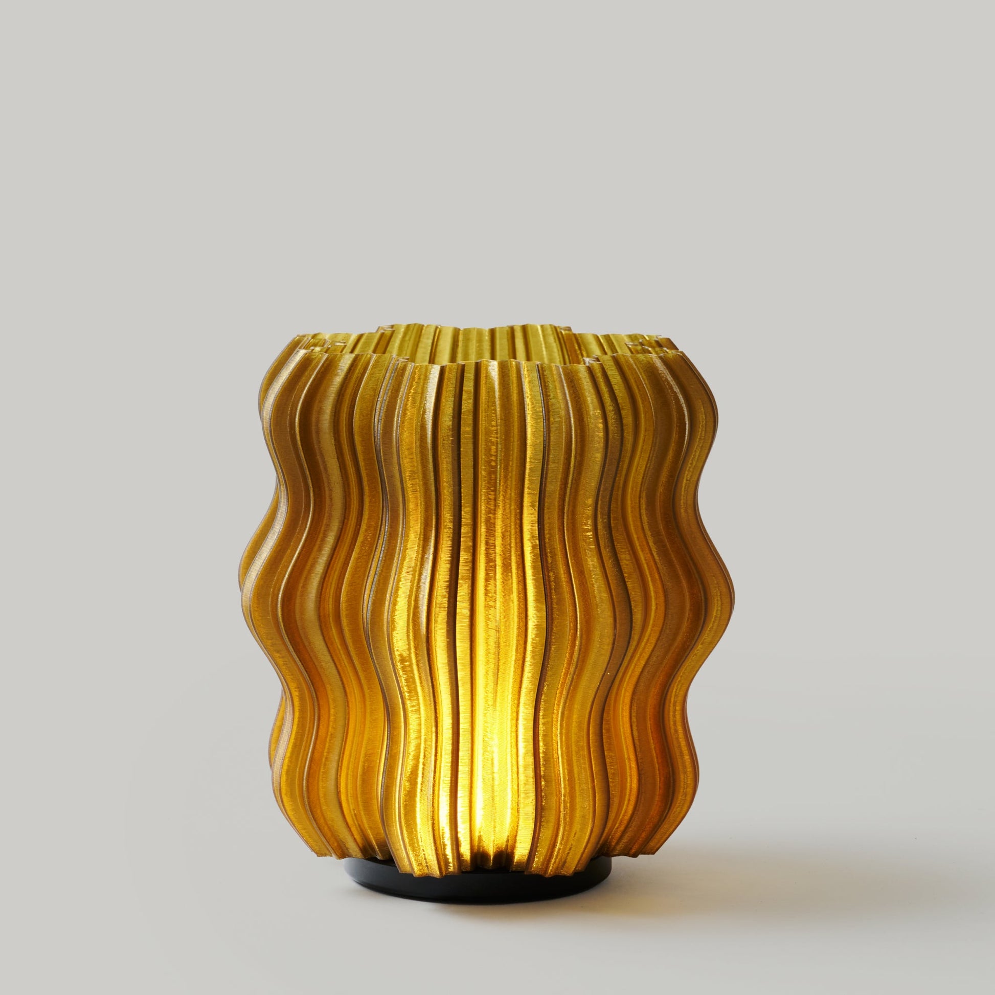 Cordless Wavy Ambient Lamp | Sculptural Warm Glow Lighting