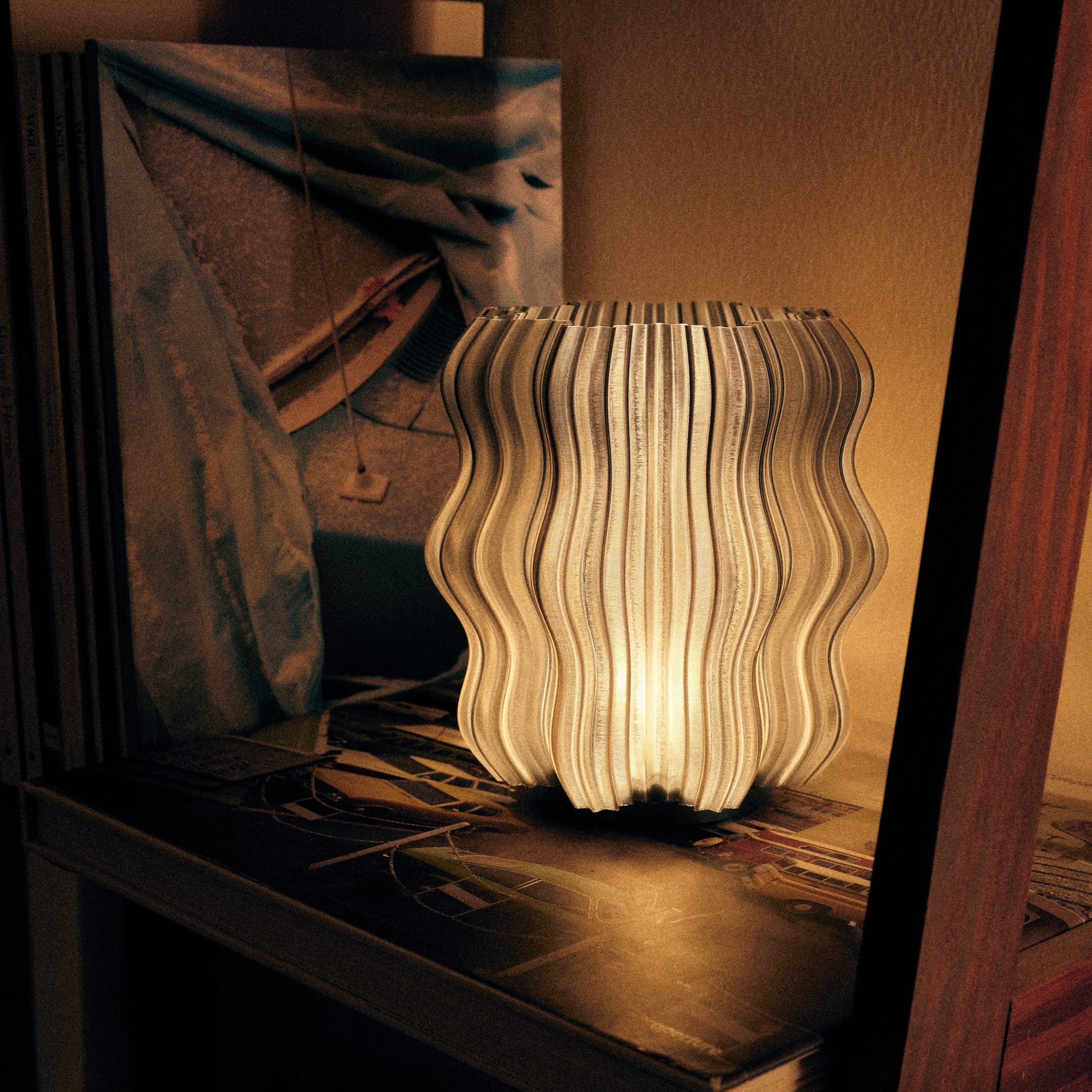 Cordless Wavy Ambient Lamp | Sculptural Warm Glow Lighting